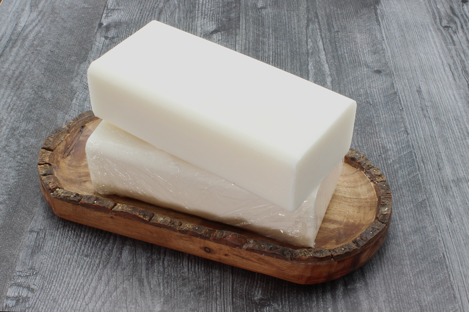 WHITE LOW SWEAT MELT AND POUR SOAP BASE